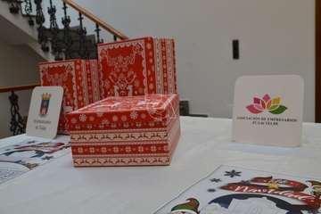 Presentación del proyecto 'Telde en Navidad' con presencia de Papá Noel y su esposa/TA.